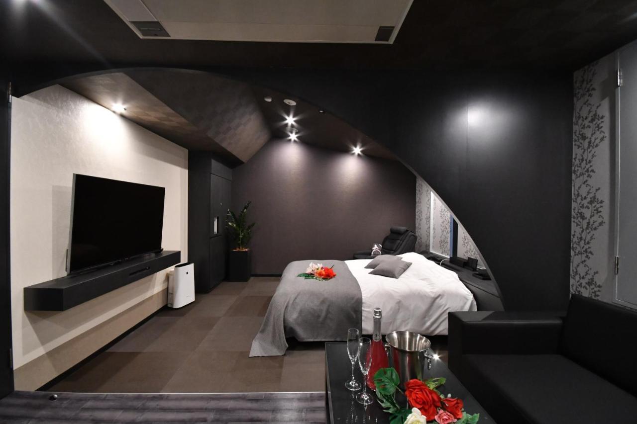 Love hotel Ageha Cinq Boutique (adults Only)